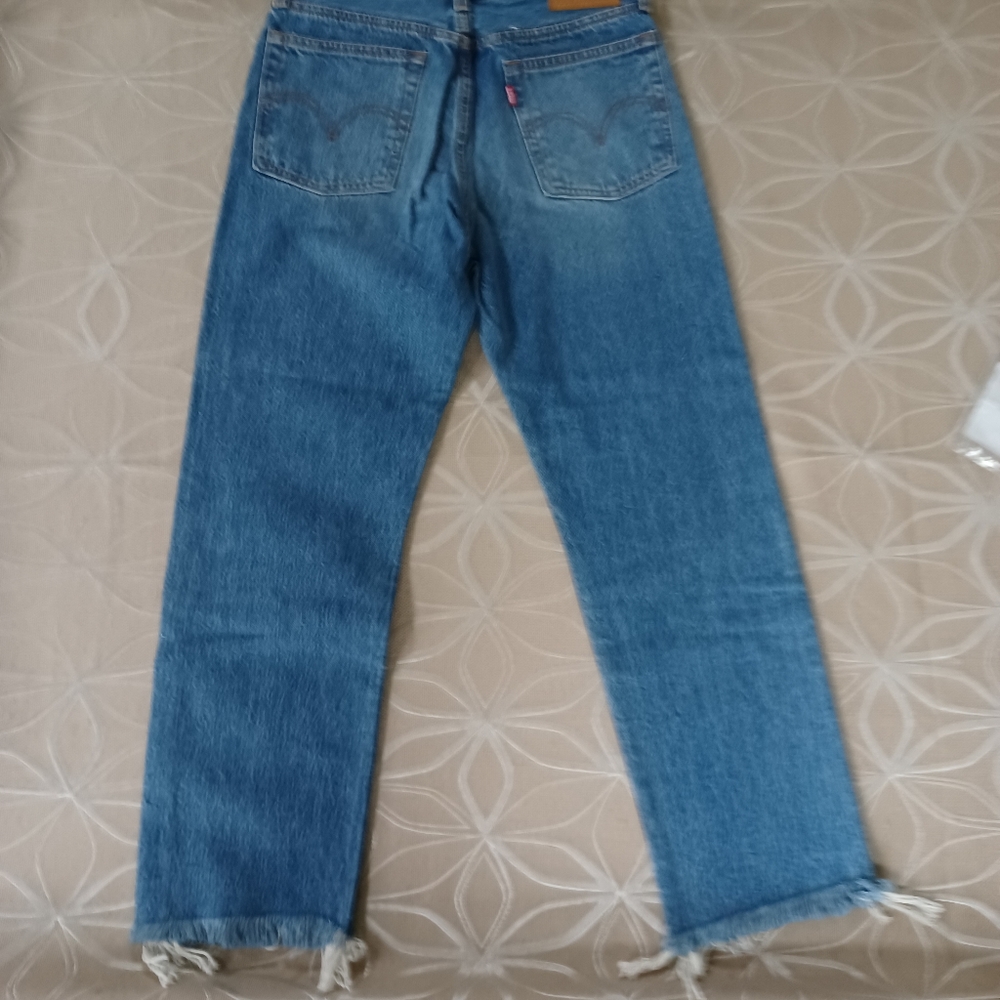 Levi's Premium Wedgie Straight Denim - Picture 2 of 15